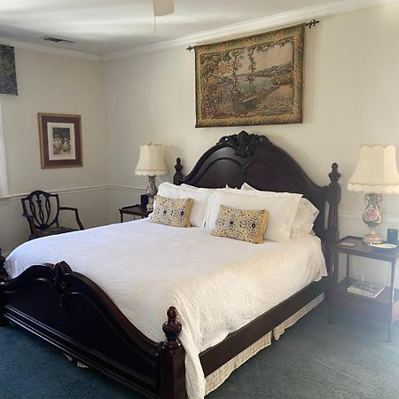 Springwood Inn Анистън Екстериор снимка