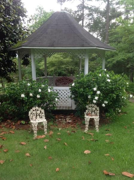 Springwood Inn Анистън Екстериор снимка