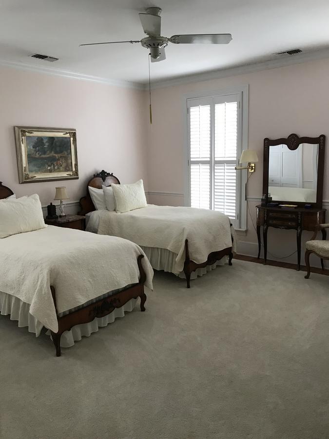 Springwood Inn Анистън Стая снимка
